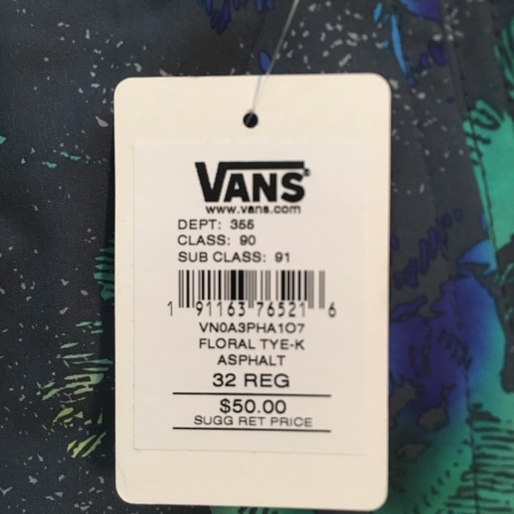 Men’s Vans Shorts - Picture 6 of 7